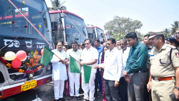 KSRTC Ashwamedha Bus G Parameshwara Flagged off 15 new Buses in Tumkur Division