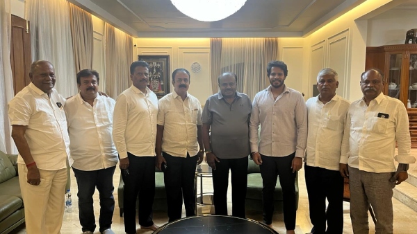 JDS leaders Demanded Kumaraswamy contest from Mandya