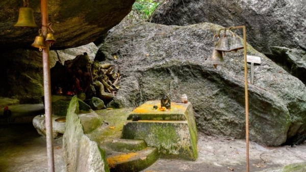 What Are The Speciality of Madikeri Hulithala Botlappa Temple