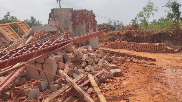 Dakshina Kannada Kondana Kshetra Bandara Mane Destroyed