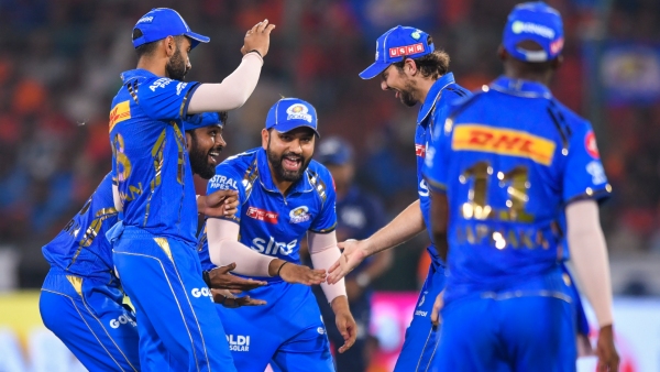 Mumbai Indians Division Between Team Rohit Sharma and Hardik Pandya Reports