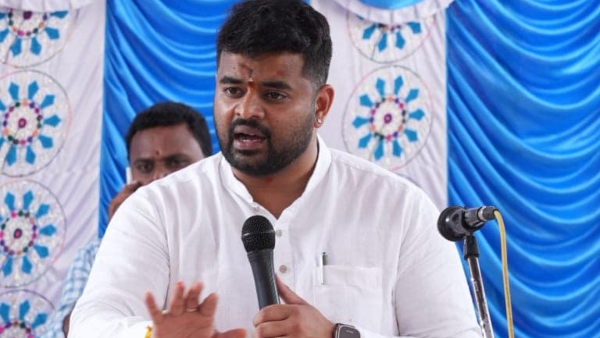 Lok Sabha Election 2024 Rebel Trouble For BJP JDS Alliance In Hassan Seat