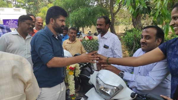 Lok Sabha 2024 Yaduveer Wadiyar Active In Mysuru Lok Sabha Constituency
