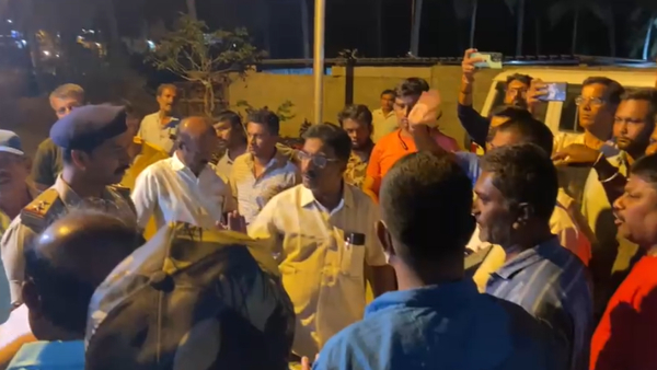 A Collection Of More Than 10 Thousand Sarees Was Found In A Private Godown In Ramanagara