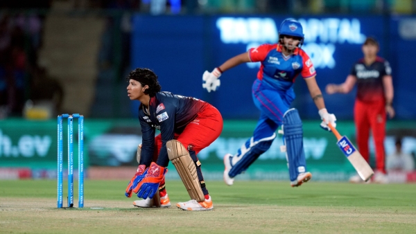 RCB vs DC