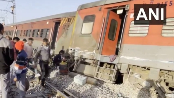 Four coaches of Sabarmati-Agra Express derail in Rajasthan