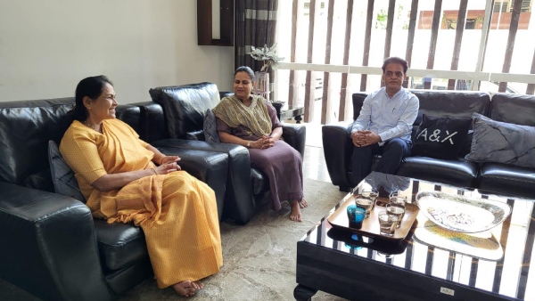 Shobha Karandlaje Meets Ashwini Puneeth Rajkumar Shobha Karandlaje Meets Ashwini Puneeth Rajkumar