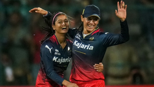 RCB s Shreyanka Patil Bowling Style Is Attracting The Cricket Fans