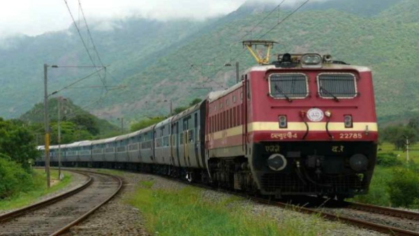 Special train service between Bengaluru and Kalaburagi Know timings and date details