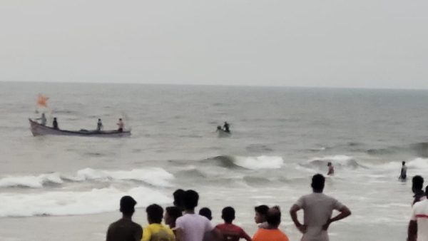 Student Drown At Sea In Mangaluru Thota Bengre Beach