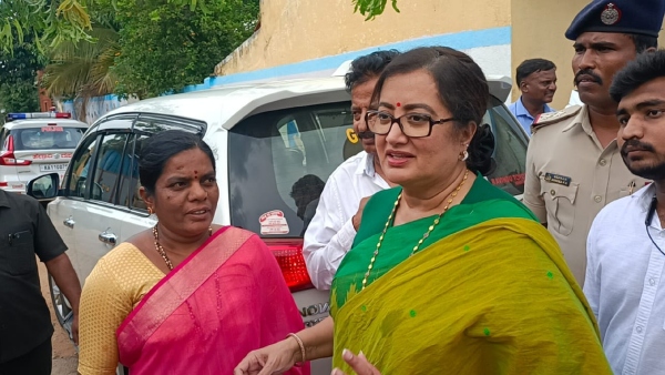 Lok Sabha Election 2024 MP Sumalatha Ambareesh Confident About BJP Lok Sabha Ticket