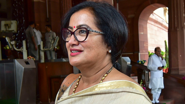 Sumalatha Ambarish will Workers Meeting on March 30th for Will Disclose her Next Politics step