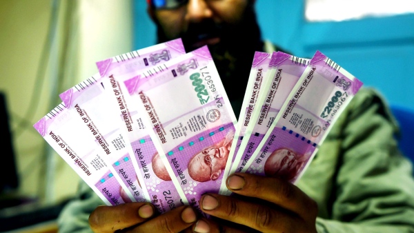 Explore How Much Percentage Of 2000 Rupees Notes Are Came Back To The Banks