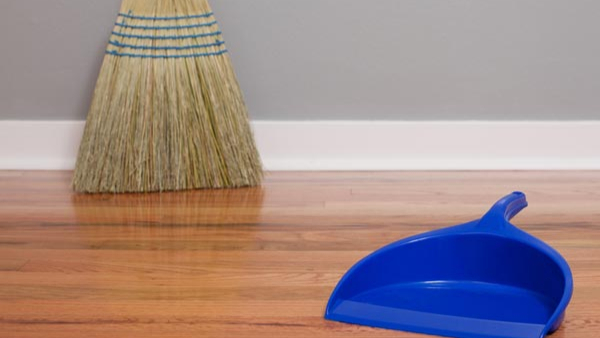 Goddess Lakshmi gets angry and walks out of the house if you buy a broom on these 2 days of the week Goddess Lakshmi gets angry and walks out of the house if you buy a broom on these 2 days of the week