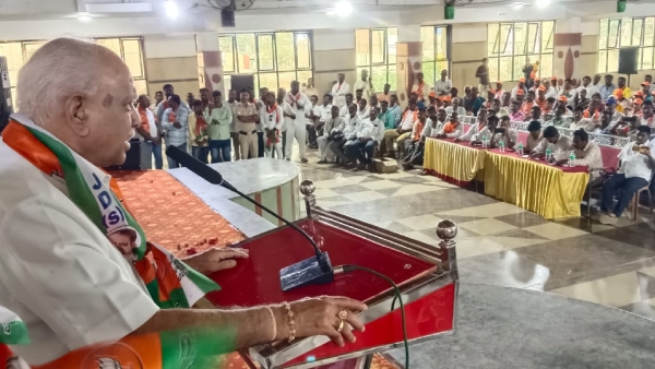 Do you know what did BS Yediyurappa said to BJP-JDS workers in Hiriyur