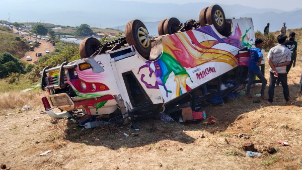 One child death 29 injured due to Tourist bus near Baba Budangiri Hill