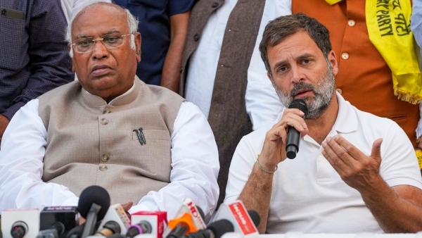 Congress star campaigner Rahul Gandhi yet to enter electoral battlefield in Karnataka Congress star campaigner Rahul Gandhi yet to enter electoral battlefield in Karnataka