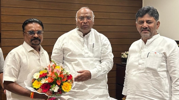 Operation Hasta BJP Mlc KP Nanjundi joins Congress on April 24th