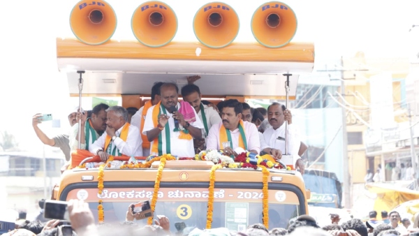 Lok Sabha Election 2024 State women commission files sumoto case against HD Kumaraswamy