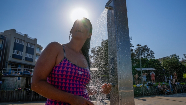 Snowfall in the mountains heat wave in the plains what will the weather be like in India