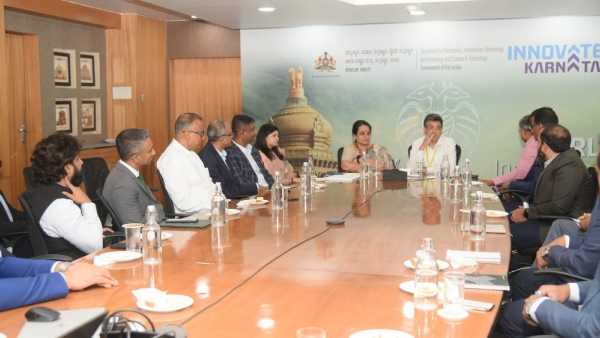 Karnataka Govt Instructs For Voting Day ITBT Company Should Give Holiday for Employees