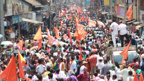 PM Narendra Modi Doppleganger Shines in KS Eshwarappa s Roadshow In Shivamogga Constituency PM Narendra Modi Doppleganger Shines in KS Eshwarappa s Roadshow In Shivamogga Constituency
