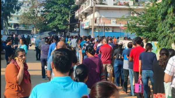 Lok Sabha Polling Delayed in Mandya Hassan Mangaluru Chikkamagaluru due to Technical Glitches in EVM