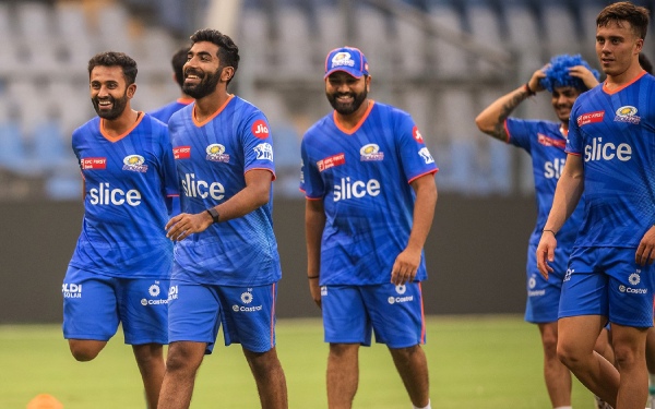 Hardik Pandya vs Rajasthan Royals amp amp Wankhede Roar MI Skipper s Dual Challenge in MI vs RR IPL Match