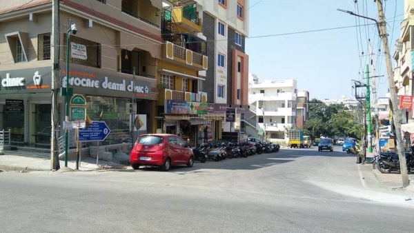 Nagarbavi Bridge-Sumanahalli road is chaotic motorists are struggling- protest warning