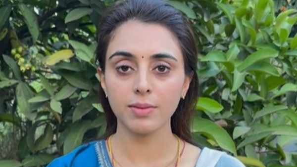 BJP Leader CP Yogeshwar Daughter Nisha Meets DK Shivakumar In KPCC Office