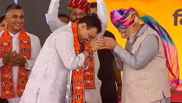 PM Modi Criticizes Congress Manifesto Promises with Muslim League and Tukde Jabs