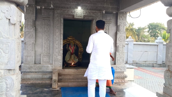 Lok Sabha Election 2024 Hassan JDS Candidate Prajwal Revanna Voted