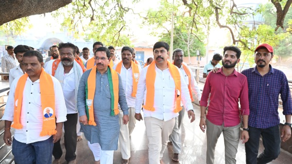 Basanagouda Yatnal says Karnataka Congress govt Bankrupt Due to 5 Free Schemes