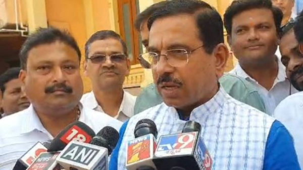 Pralhad Joshi Prediction Rahul Gandhi will Defeat in Lok Sabha Election 2024