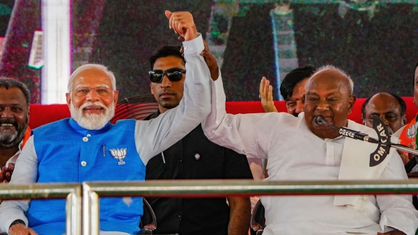 India TV Pre-poll Survey Bjp-Jds Set for 23 Seats in Karnataka Congress Eyeing 5 India TV Pre-poll Survey Bjp-Jds Set for 23 Seats in Karnataka Congress Eyeing 5