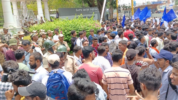 Actress Priya Savadi Participated In Neha Hiremath Murder Case Protest