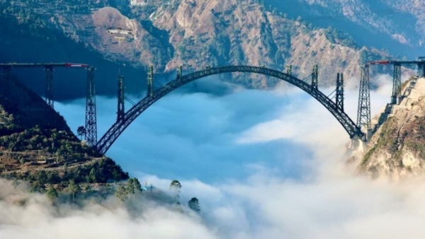 Railway line over bridge height more than Eiffel tower going to start in India
