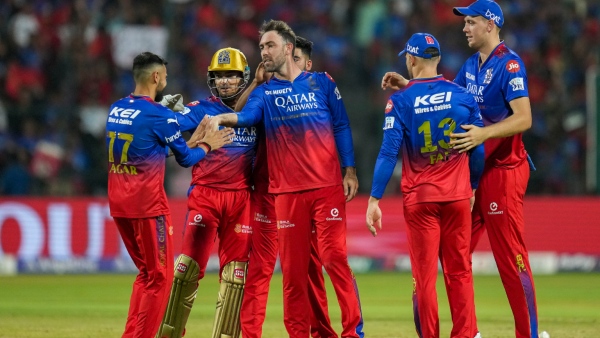RCB Batsmens Must Support Virat Kohli Under Pressure Steve Smith