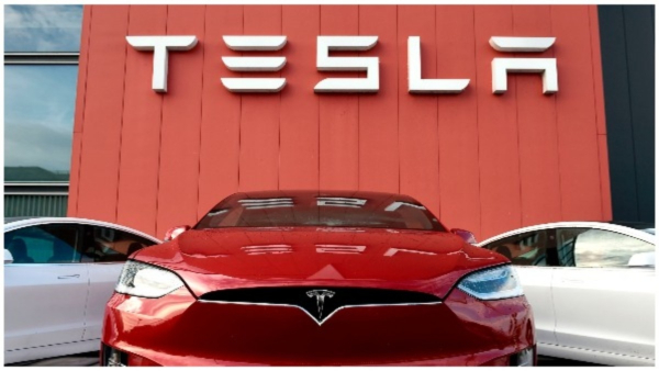 Tesla Layoffs Tesla EV Vehicle Makers Planning to Massive Layoffs of Employees