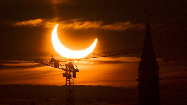 Total Solar Eclipse time