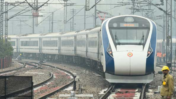 Chennai-Mysuru Vande Bharat Express train arrives 30 minutes late what is the reason