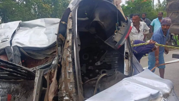Six People Died In Car And Truck Accident At Hassan Six People Died In Car And Truck Accident At Hassan