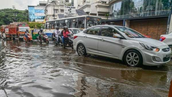 Bengaluru Rain Many Parts of City Faced Spell Heavy Rain With Cloudy Sky