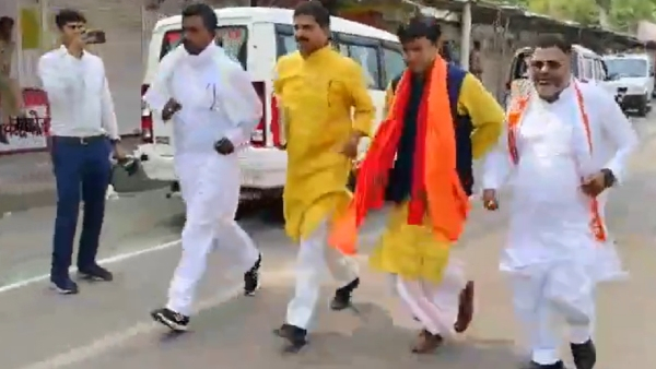 Under Time Pressure BJP Nominee Shashank Mani Tripathi Sprints to Submit Nomination