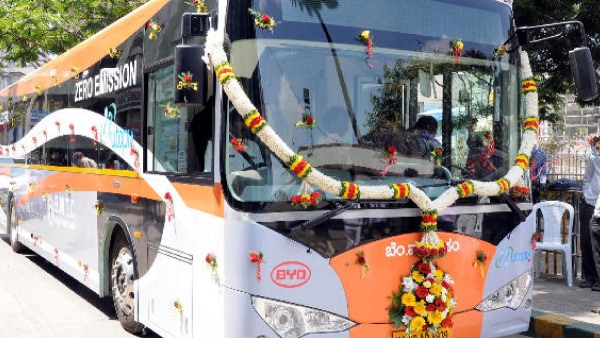 BMTC Bus users choosing AC Buses to avoid heatwave BMTC Bus users choosing AC Buses to avoid heatwave