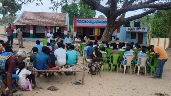 Chamarajanagar District administration brought back the people who had left indiganatta village Chamarajanagar District administration brought back the people who had left indiganatta village