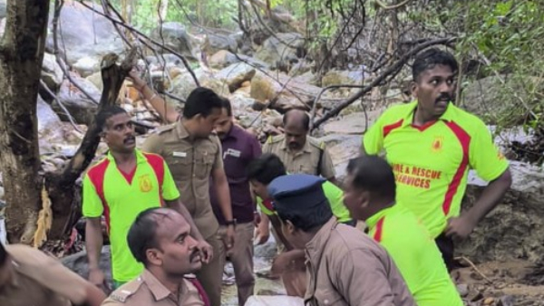 Kerala Reported 11 Death by Heavy Rain Due Remal Cyclone Effects on State Precautionary Measure Kerala Reported 11 Death by Heavy Rain Due Remal Cyclone Effects on State Precautionary Measure
