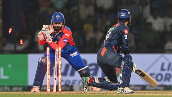 DC vs LSG Delhi Capitals Defeated LSG By 19 Runs Keeps RCB Playoffs Dream alive