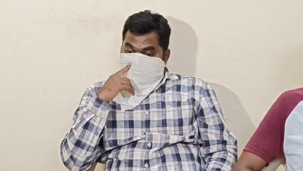 Lokayukta attack Doddaballapur panchayat officer trapped by Lokayukta Lokayukta attack Doddaballapur panchayat officer trapped by Lokayukta