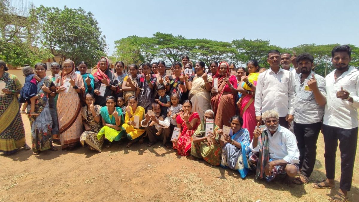 ಒಂದೇ ಕುಟುಂಬದ 69 ಸದಸ್ಯರಿಂದ ಮತದಾನ